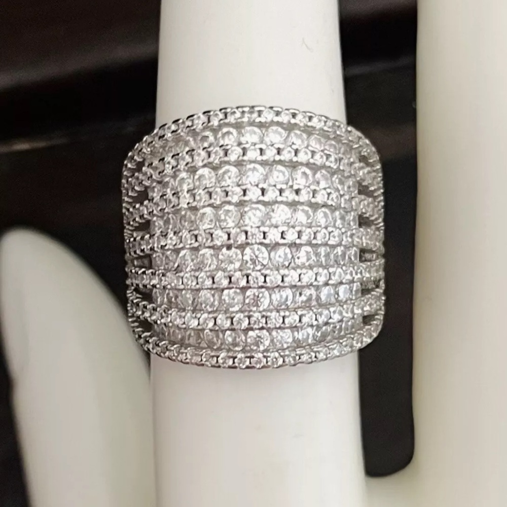 Sparkling Signed GM STERLING SILVER Cubic Zirconia Statement Ring Size 6
